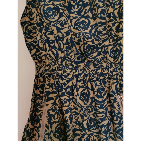 Midi Dress With Pockets - Picture 3 of 5